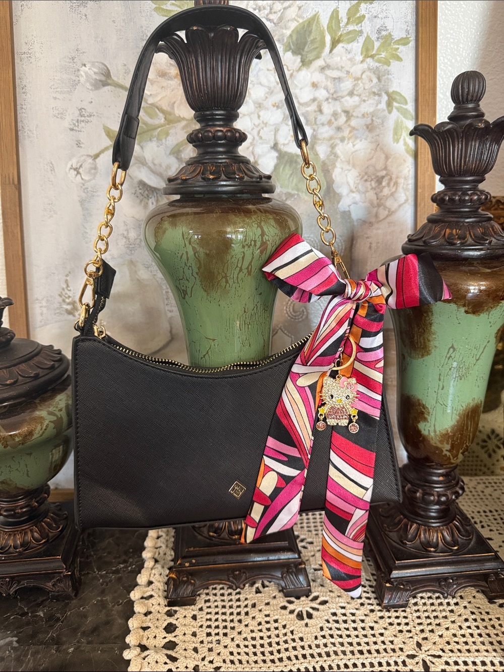 Source Unknown Black Shoulder Bag with Pink Multi-Striped Scarf